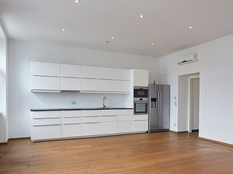 Vermittlung einer Wohnung in Wien 1100
