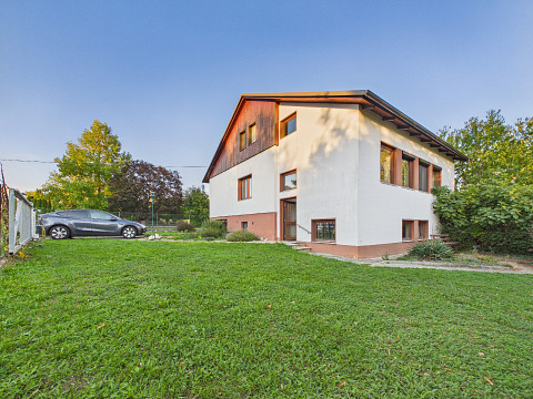 Einfamilienhaus mit ca. 170 m² Wohnfläche, 1.883 m² Grund & zusätzlichem Bauplatzpotenzial