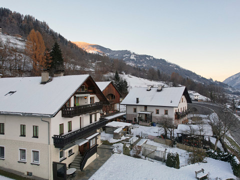 ERFOLGREICH VERMITTELT - Ferienwohnung / Loft an der Großglockner-Straße
